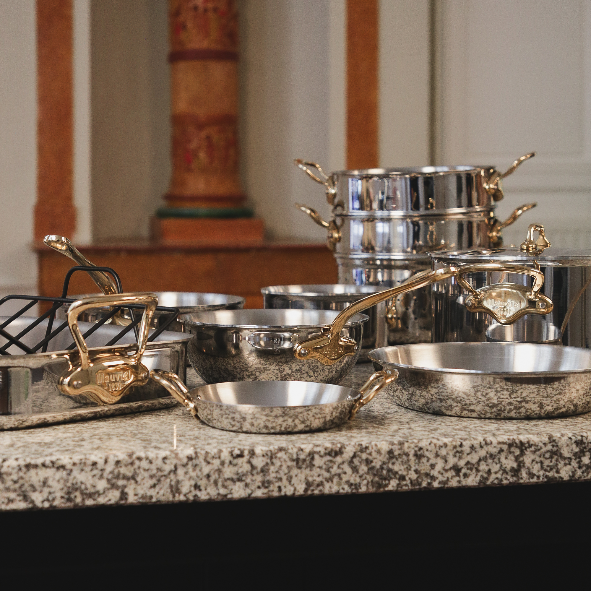Mauviel M'COOK B 5-Ply Splayed Saute Pan With Lid, Brass Handle, 2-Qt - Mauviel1830