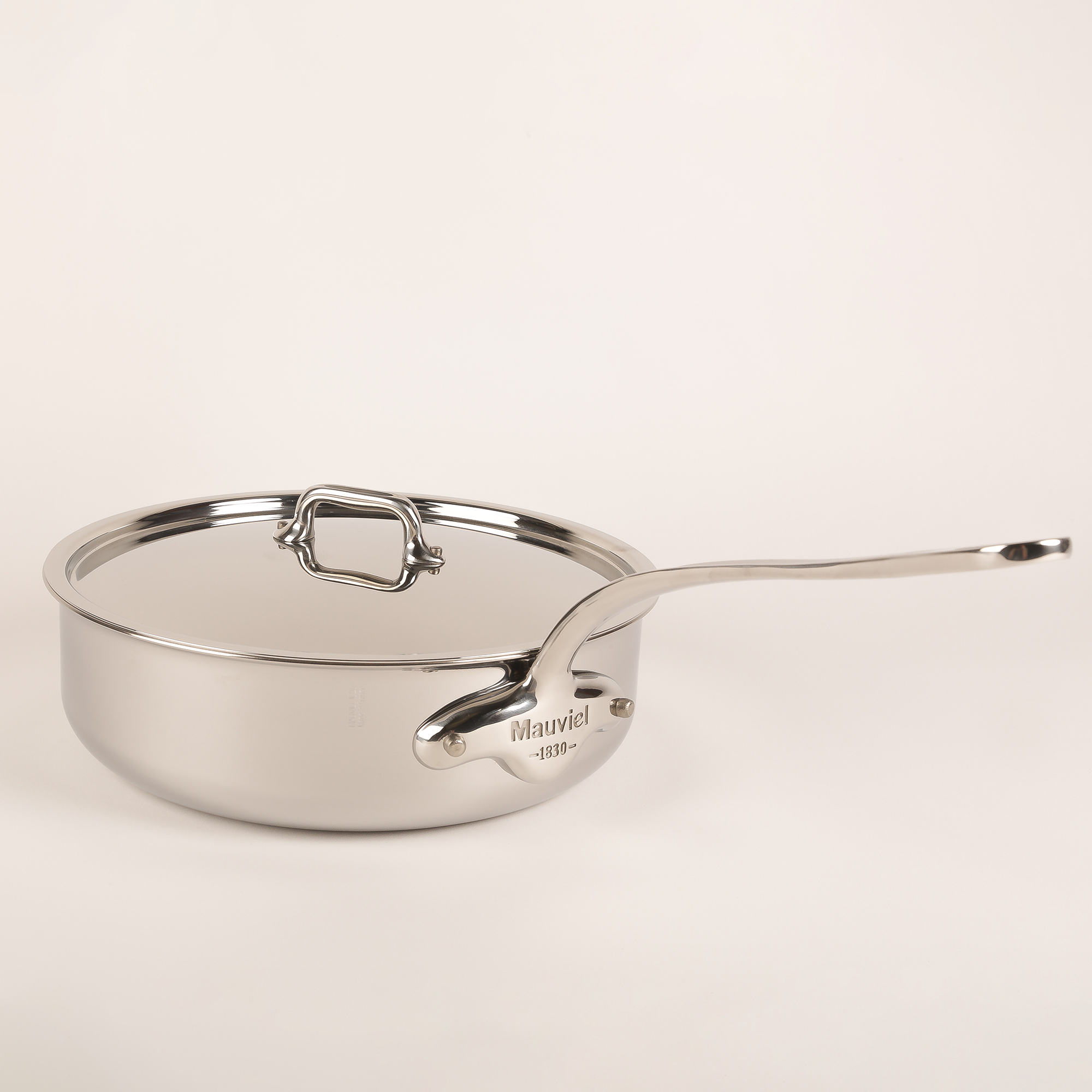 Mauviel M'URBAN 4 Tri-Ply Saute Pan With Lid, Cast Stainless Steel Handle, 3.2-Qt - Mauviel USA