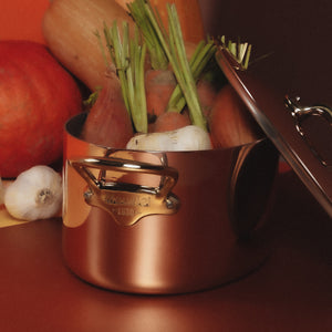 Mauviel Mauviel M'Heritage M'150 B Copper Oval Stewpan With lid, Brass Handles, 7.2-Qt Mauviel M'Heritage M'150 B Copper Oval Stewpan With lid, Brass Handles, 7.2-Qt