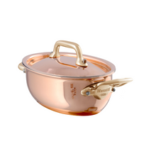 Mauviel Mauviel M'MINIS Copper Oval Stew Pan With Lid, Brass Handles, 0.42-Quart Mauviel M'MINIS Copper Oval Swetpan With Lid, Bronze Handles, 4.72-In - Mauviel USA